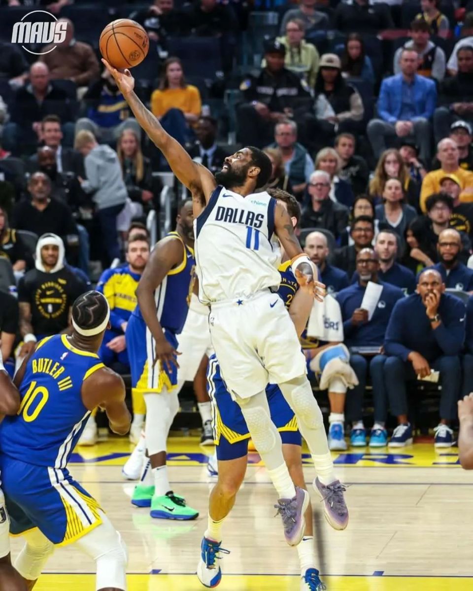 电子竞技体育平台-阿扎伦卡新星夺冠表现突出，独行侠前途光明！